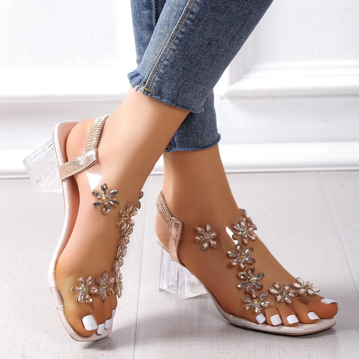 Women;s Sandals Pvc Crystal Flower Shoes for Women Decoration Chunky Heel Sandals Ladies Back Strap Fashion Shoes Female